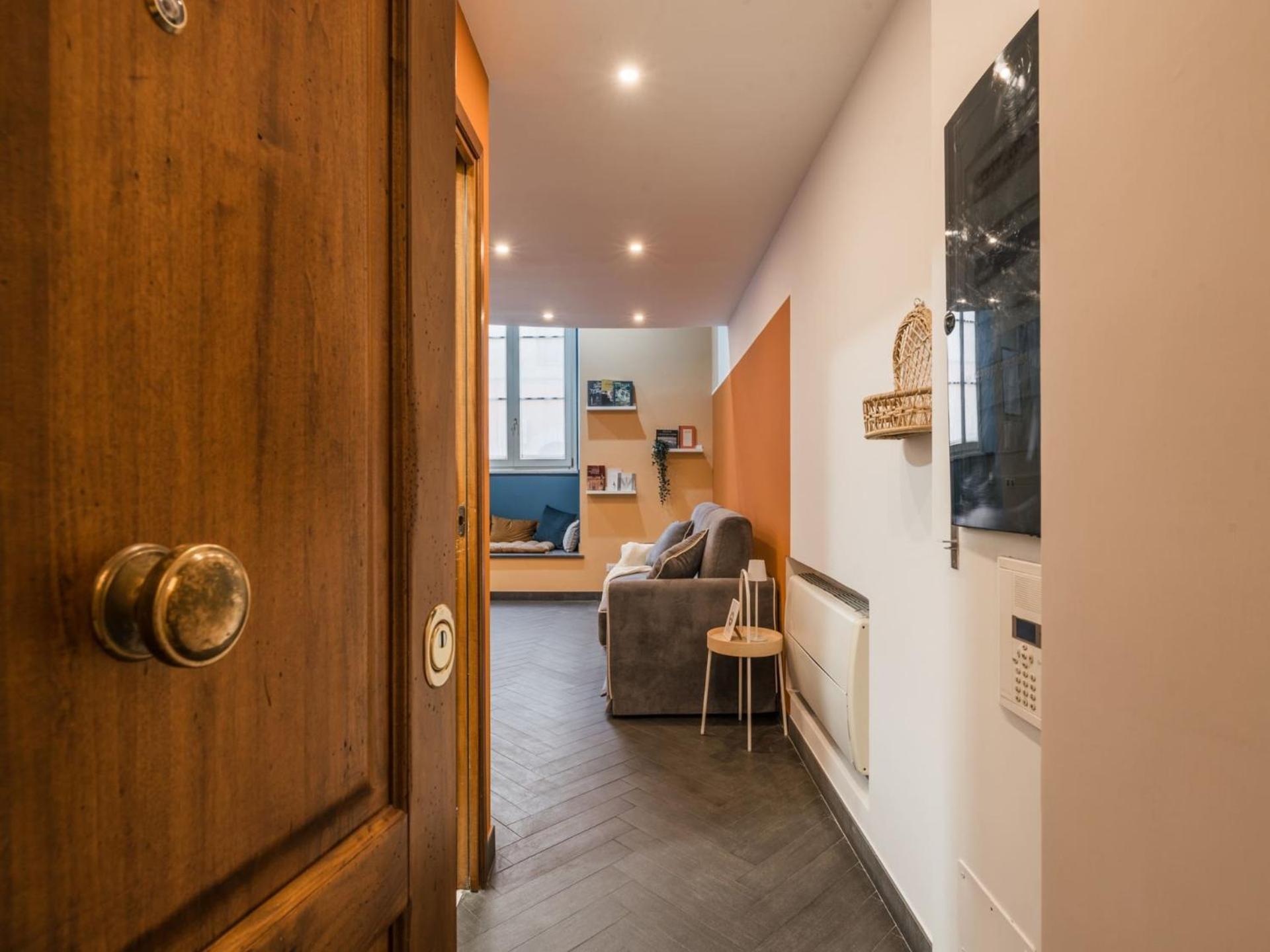 The Rent - Colorful Loft In Trastevere Area * Rom